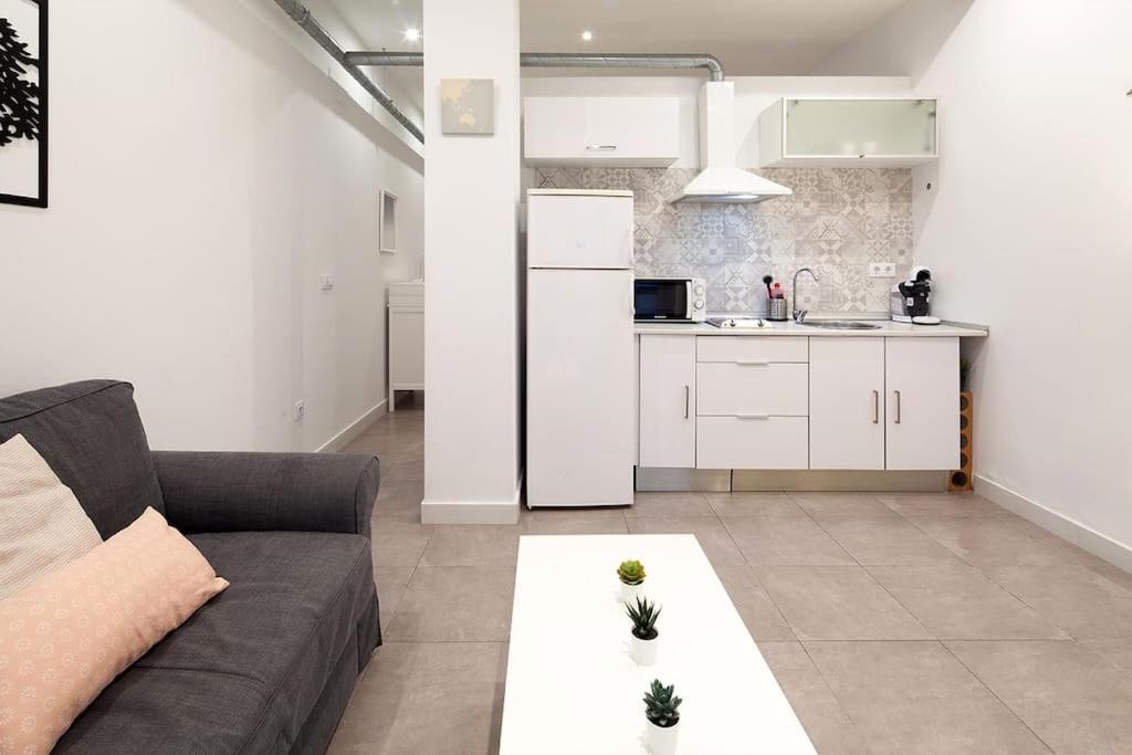 Loft Next To Calle Betis, Best Area Of Seville-Sevillarooms Ngoại thất bức ảnh