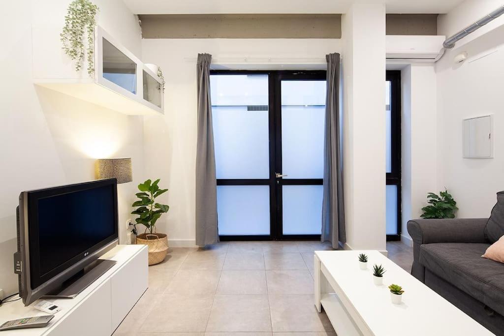 Loft Next To Calle Betis, Best Area Of Seville-Sevillarooms Ngoại thất bức ảnh