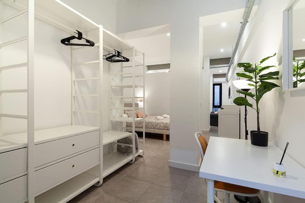 Loft Next To Calle Betis, Best Area Of Seville-Sevillarooms Ngoại thất bức ảnh
